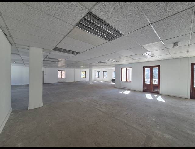1,314M² OFFICE TO LET IN SANDTON CENTRAL